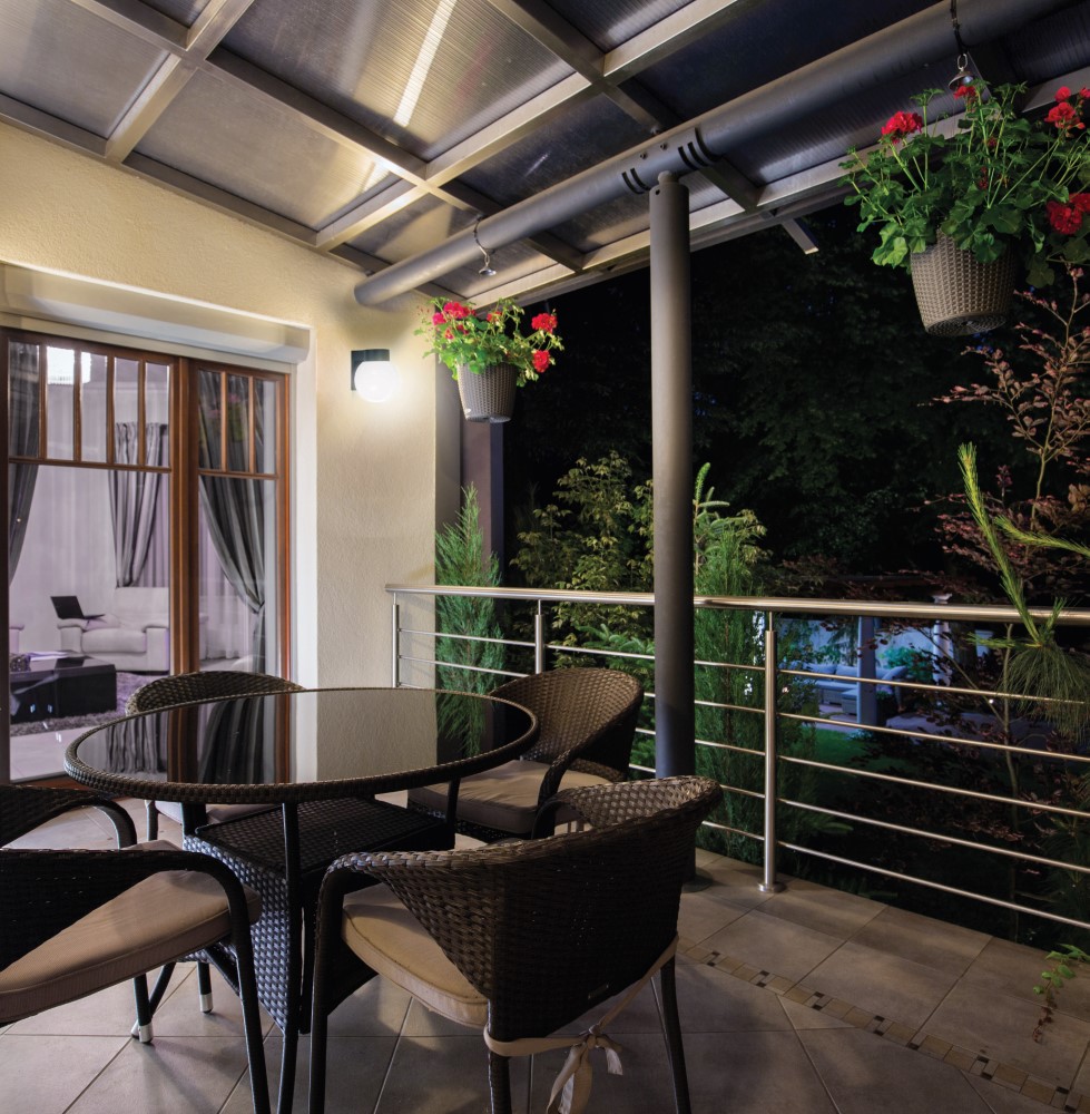 ARBOTANTE TIPO GLOBO LED