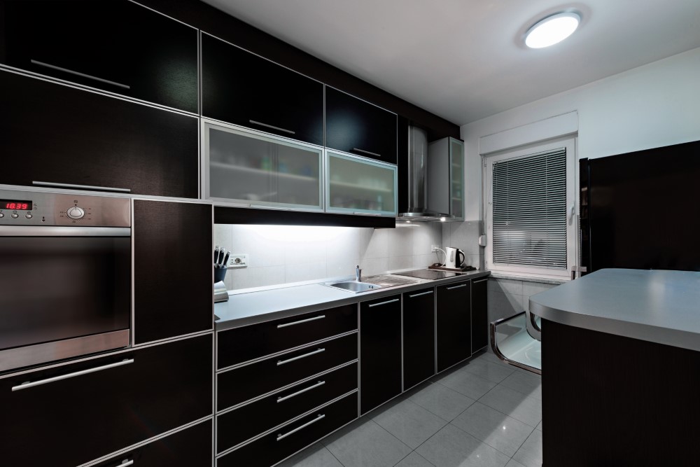 LUMINARIO GABINETE PLANO 20W LED